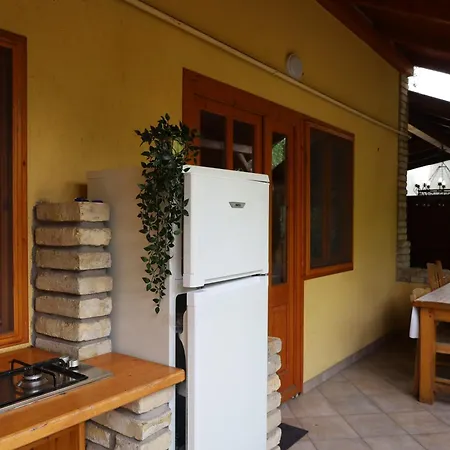 Halasz Vendeghaz Jakuzzival *