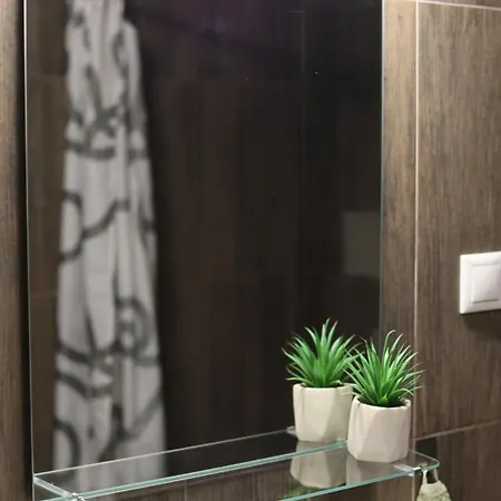 Halasz Vendeghaz Jakuzzival