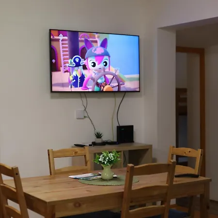 Halasz Vendeghaz Jakuzzival Tiszakécske